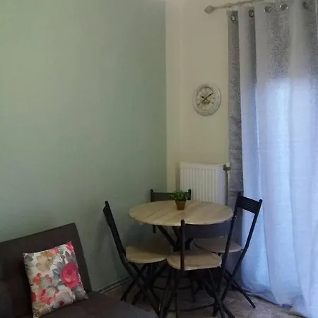 Apartment Zefis *